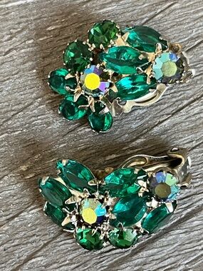 Weiss Vintage Emerald Green AB Crystal Cluster Clip-On Earrings